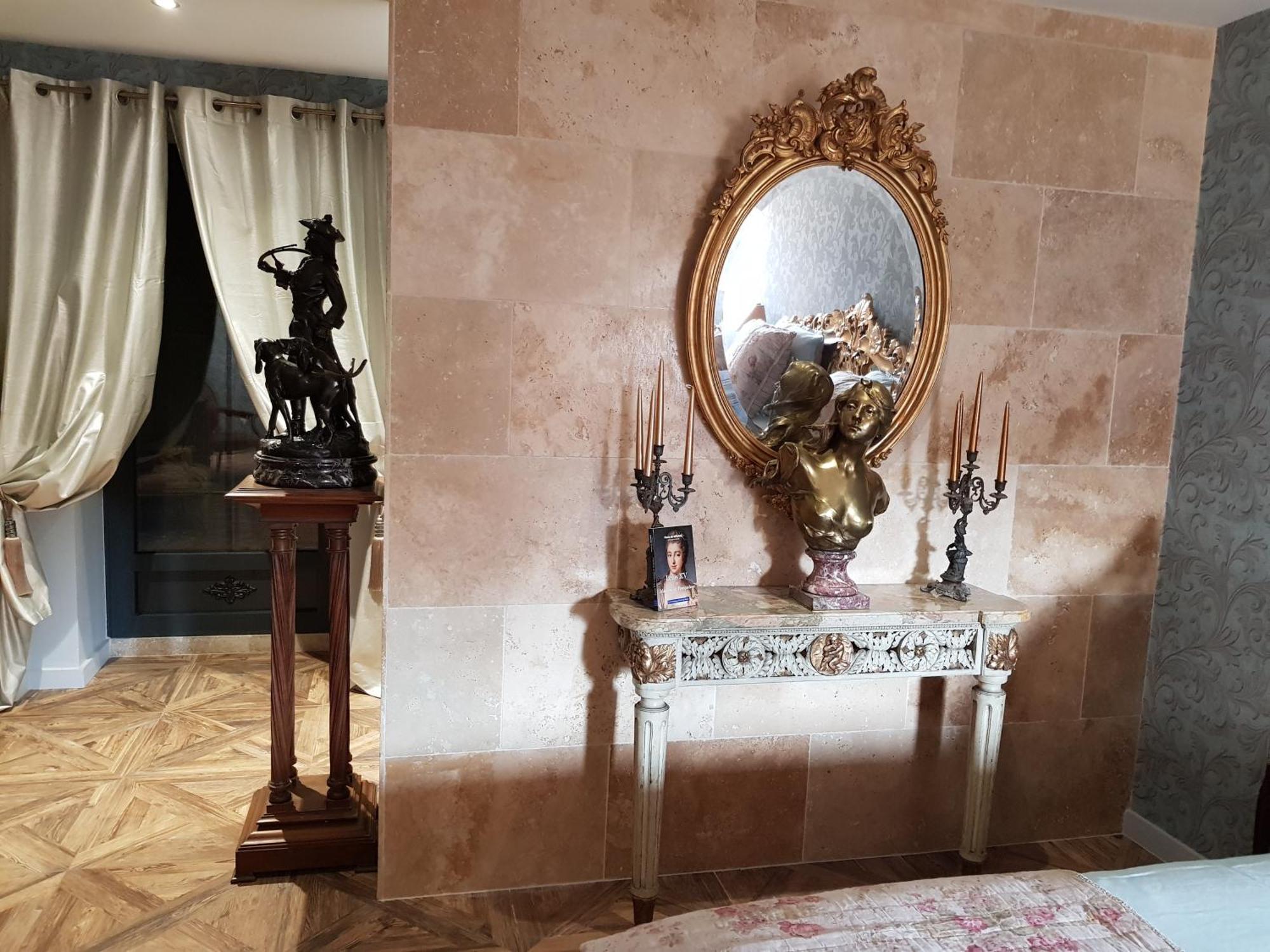 Chateau Des Perichons Poncins Bagian luar foto