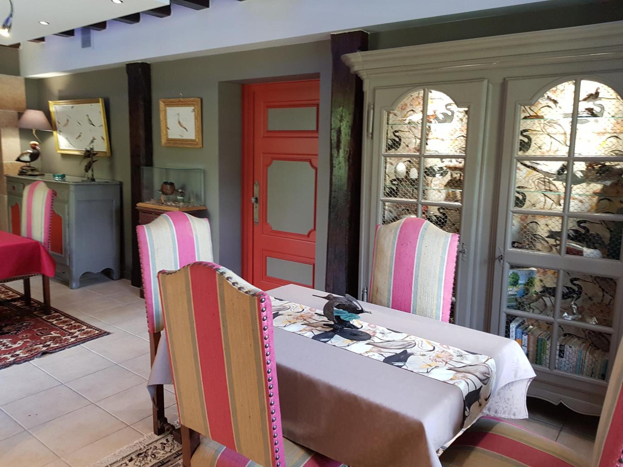 Chateau Des Perichons Poncins Bagian luar foto